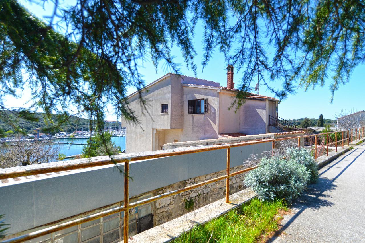 Apartments Franko 1586 Pula Exterior photo